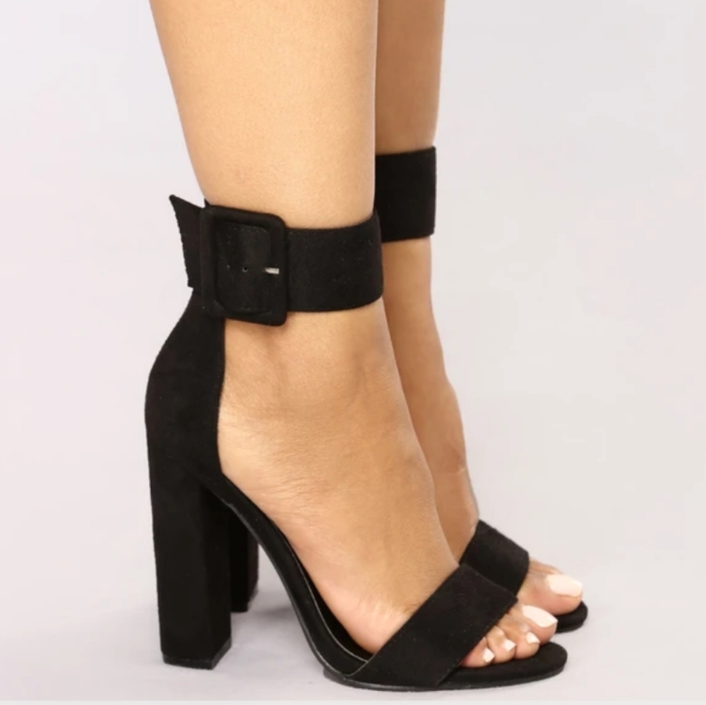 Cuff ankle heels.